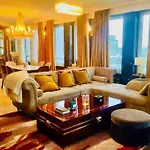 Apartment La Royale Centre 2 *