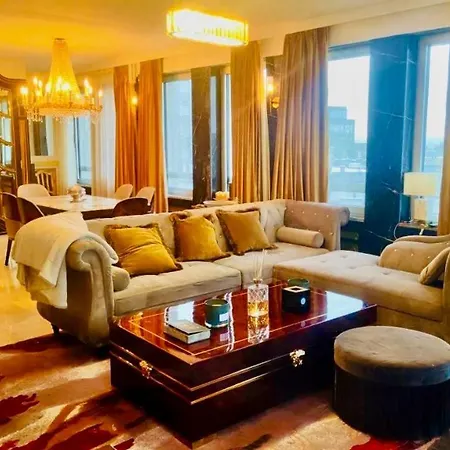 Appartement La Royale Centre 2 *