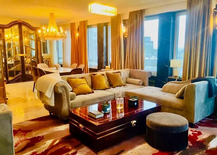 Apartament La Royale Centre 2 *